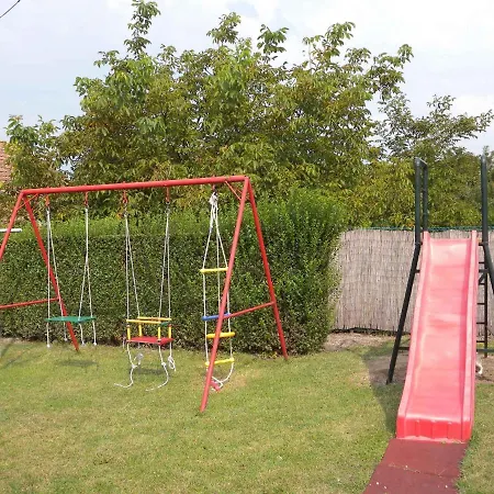 House And 19319 Nyaraló Balatonmáriafürdő