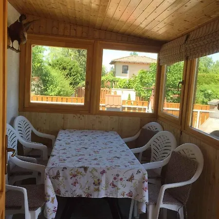 Nyaraló House And 19319