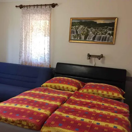 Nyaraló House And 19319 *