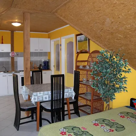 Holiday home House And Balatonmariafuerdo 19319 Jozseftelep