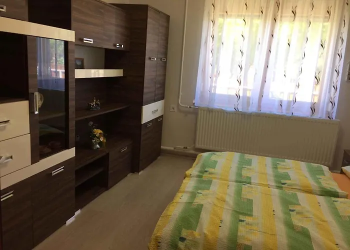 בית נופש House And 19319 Balatonmáriafürdő