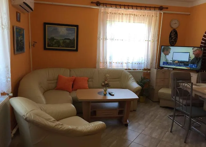 House And 19319 * Balatonmáriafürdő