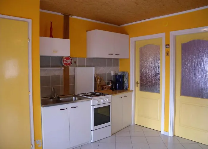 House And 19319 بيت للعطل *